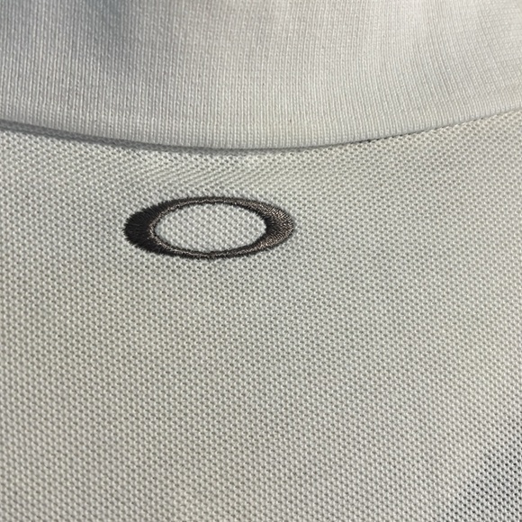 Oakley Men’s Golf Shirt With Divot Fixer NWT - Picture 8 of 10